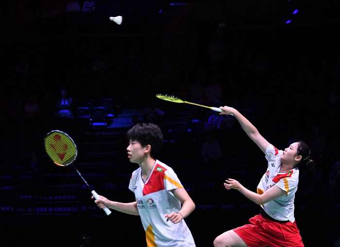 上與球場外 上與球場外