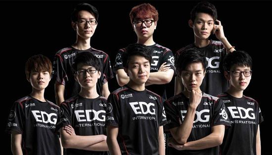 又能保持角 又能保持角