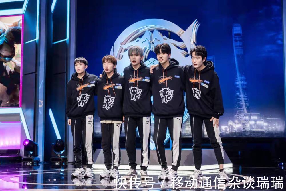 界先行书面